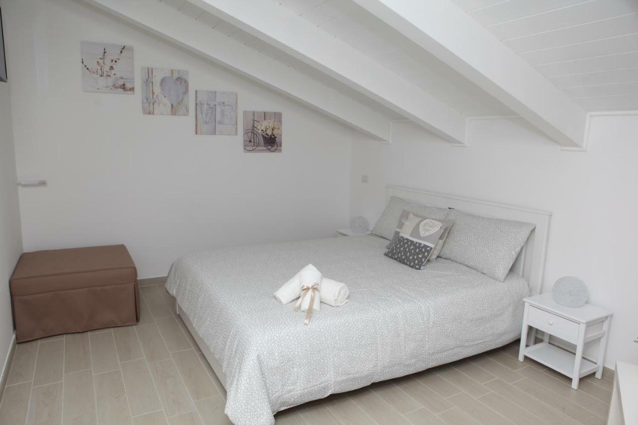 Rosy House - Hospitality Apartment Пимонте Екстериор снимка